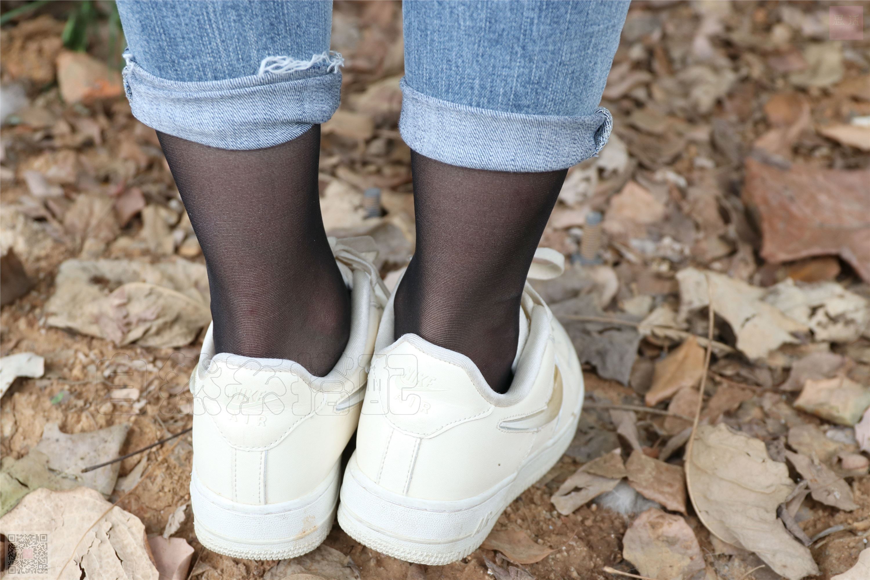 SiHua思话  SH026 露露 人群里的裤里斯